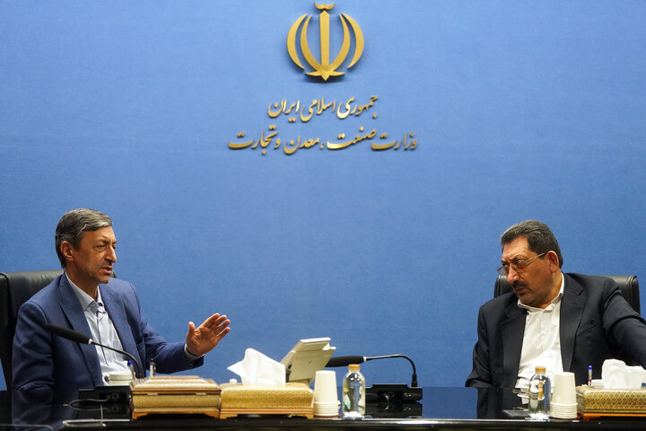 دیدار رئیس ستاد اجرایی فرمان امام با وزیر صنعت، معدن و تجارت