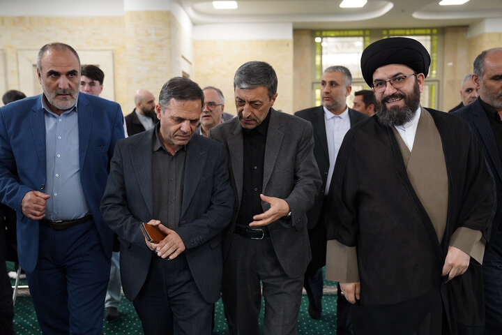 سخنرانی رئیس ستاد اجرایی فرمان امام در مراسم گرامیداشت شهدای خدمت در زنجان 