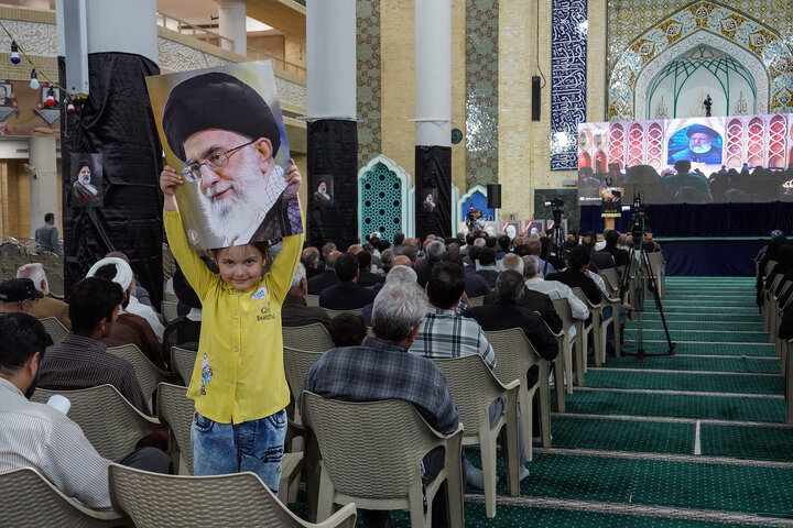 سخنرانی رئیس ستاد اجرایی فرمان امام در مراسم گرامیداشت شهدای خدمت در زنجان 