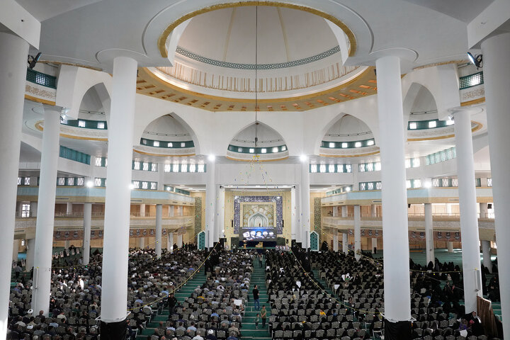 سخنرانی رئیس ستاد اجرایی فرمان امام در مراسم گرامیداشت شهدای خدمت در زنجان 