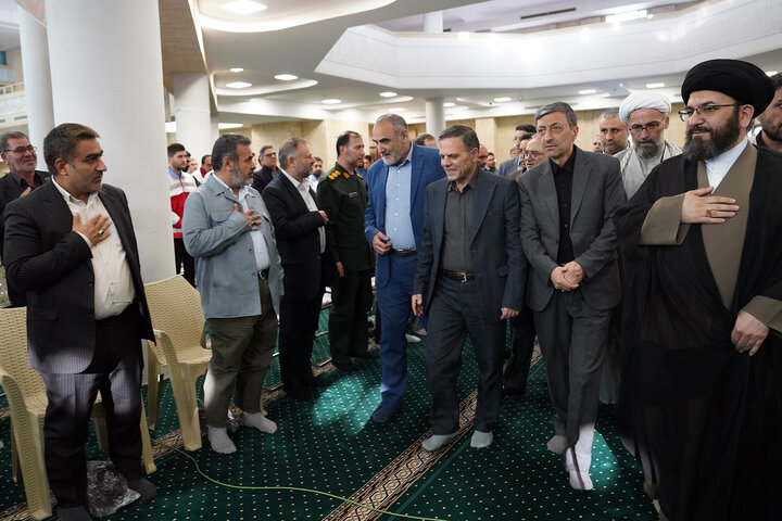 سخنرانی رئیس ستاد اجرایی فرمان امام در مراسم گرامیداشت شهدای خدمت در زنجان 