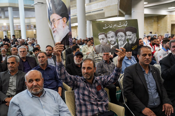 سخنرانی رئیس ستاد اجرایی فرمان امام در مراسم گرامیداشت شهدای خدمت در زنجان 