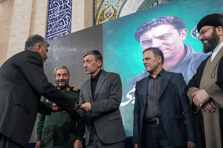 سخنرانی رئیس ستاد اجرایی فرمان امام در مراسم گرامیداشت شهدای خدمت در زنجان 