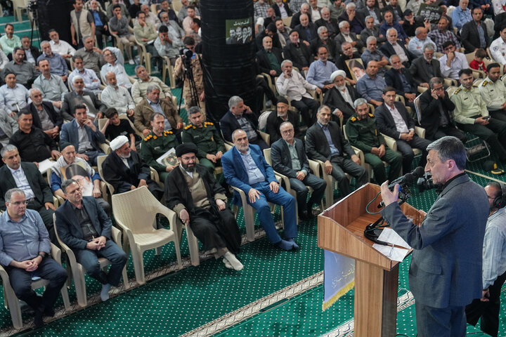 سخنرانی رئیس ستاد اجرایی فرمان امام در مراسم گرامیداشت شهدای خدمت در زنجان 