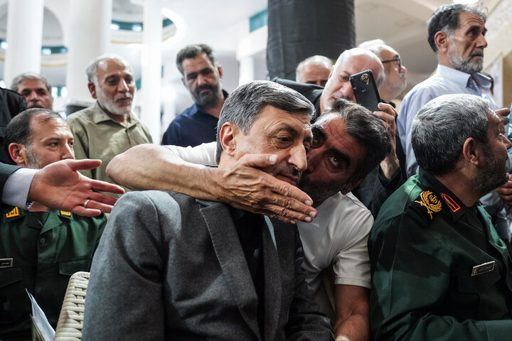 سخنرانی رئیس ستاد اجرایی فرمان امام در مراسم گرامیداشت شهدای خدمت در زنجان 