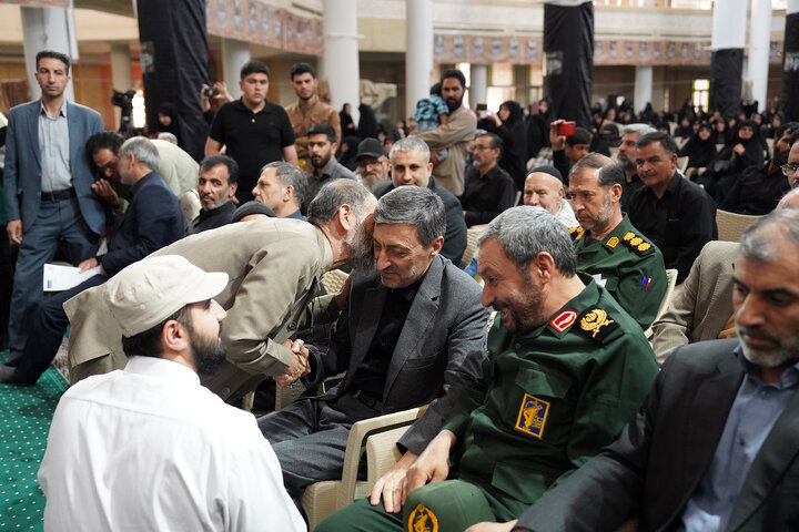 سخنرانی رئیس ستاد اجرایی فرمان امام در مراسم گرامیداشت شهدای خدمت در زنجان 