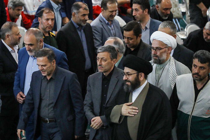 سخنرانی رئیس ستاد اجرایی فرمان امام در مراسم گرامیداشت شهدای خدمت در زنجان 