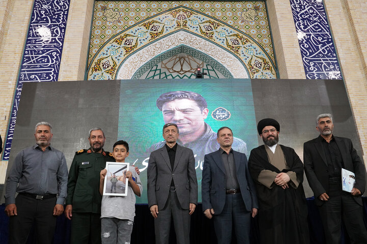 سخنرانی رئیس ستاد اجرایی فرمان امام در مراسم گرامیداشت شهدای خدمت در زنجان 