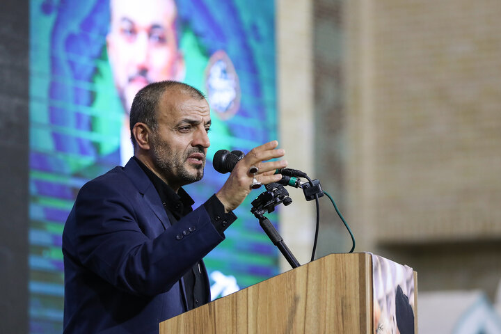 مدیحه سرایی مداح اهلبیت سید یوسف شبیری در مراسم گرامیداشت شهدای خدمت در زنجان 