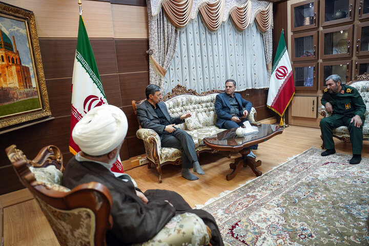 دیدار سید پرویز فتاح رئیس ستاد اجرایی فرمان امام با سید محسن صادقی استاندار زنجان  