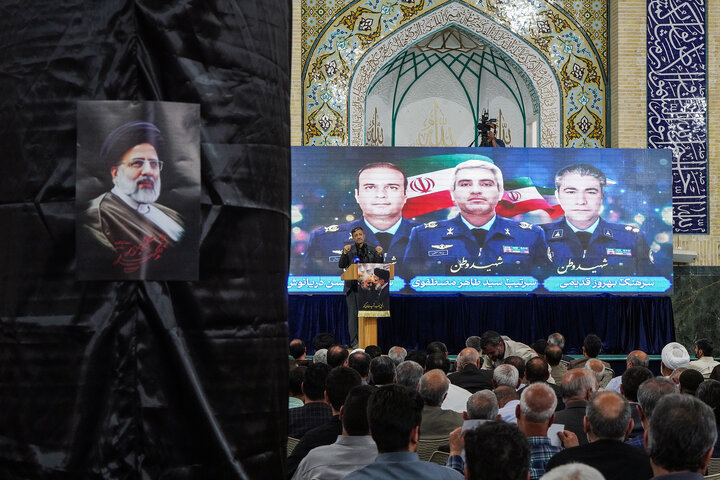 سخنرانی رئیس ستاد اجرایی فرمان امام در مراسم گرامیداشت شهدای خدمت در زنجان 