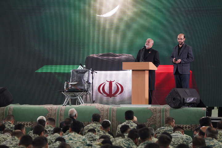 حضور رئیس ستاد اجرایی فرمان امام در مراسم گرامیداشت شهدای خدمت در تبریز