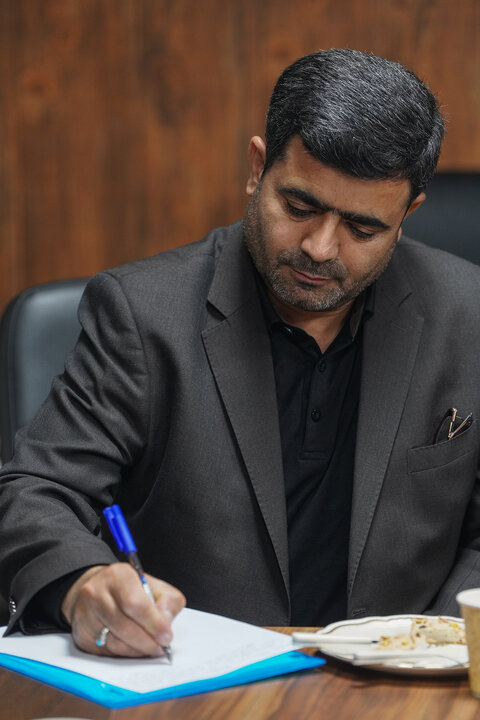 دیدار رئیس ستاد اجرایی فرمان امام با کارکنان ستاد اجرایی فرمان امام در استان آذربایجان شرقی