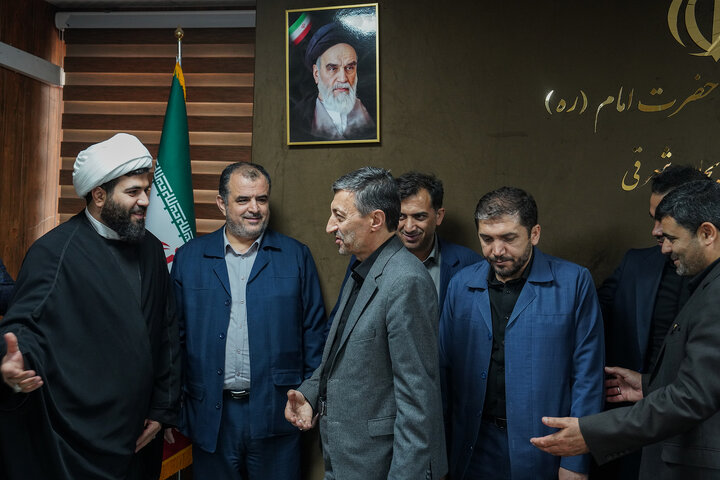 دیدار رئیس ستاد اجرایی فرمان امام با کارکنان ستاد اجرایی فرمان امام در استان آذربایجان شرقی