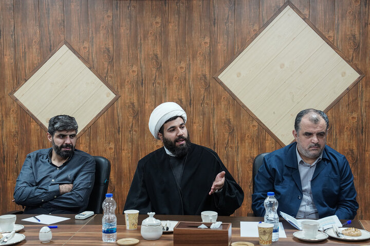 دیدار رئیس ستاد اجرایی فرمان امام با کارکنان ستاد اجرایی فرمان امام در استان آذربایجان شرقی