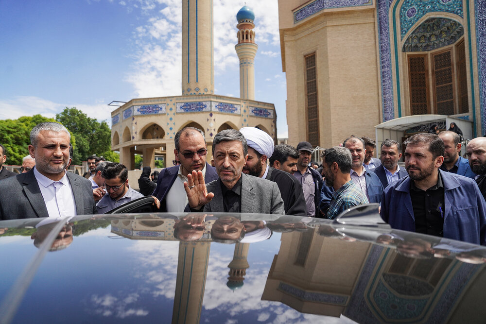 حضور رئیس ستاد اجرایی فرمان امام در مراسم گرامیداشت شهدای خدمت در تبریز