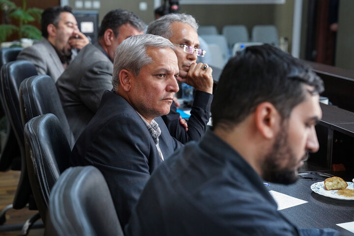 جلسه سید پرویز فتاح رئیس ستاد اجرایی فرمان امام با مدیران ستاد اجرایی فرمان امام در استان آذربایجان غربی