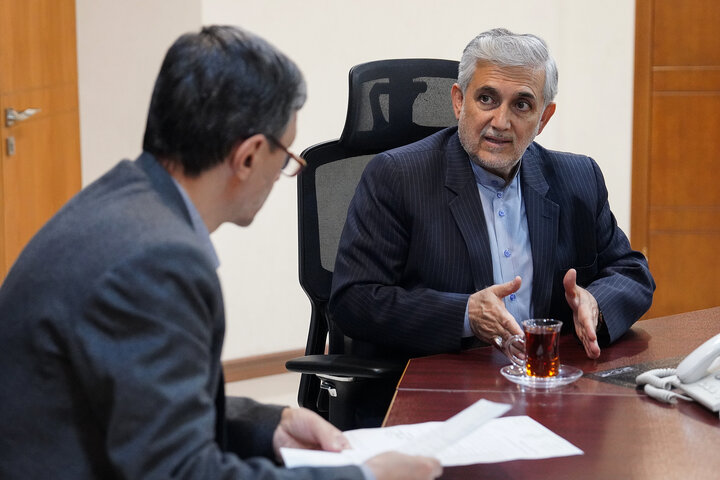 دیدار مهدی اسماعیلی نماینده مردم میانه در مجلس شورای اسلامی با رئیس ستاد اجرایی فرمان امام