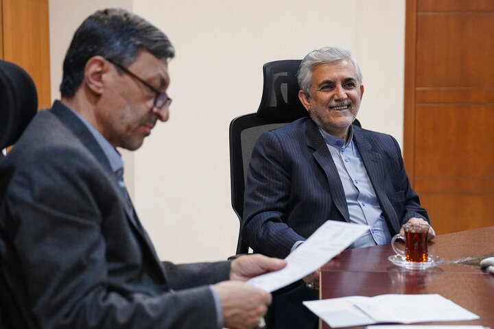 دیدار مهدی اسماعیلی نماینده مردم میانه در مجلس شورای اسلامی با رئیس ستاد اجرایی فرمان امام