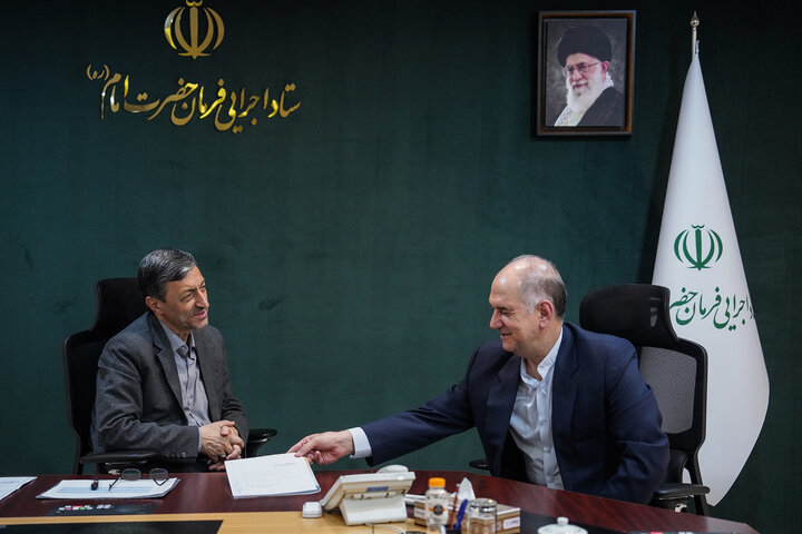 دیدار رستگار یوسفی نماینده مردم پاوه در مجلس شورای اسلامی با رئیس ستاد اجرایی فرمان امام