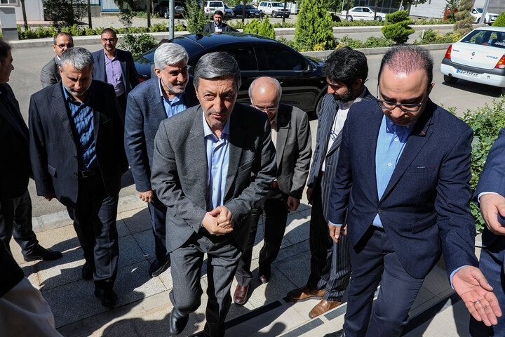 آیین رونمایی از ٢٣ محصول دارویی جدید در گروه سلامت و دارویی برکت