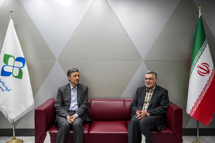 آیین رونمایی از ٢٣ محصول دارویی جدید در گروه سلامت و دارویی برکت