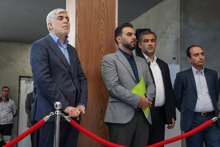 آیین رونمایی از ٢٣ محصول دارویی جدید در گروه سلامت و دارویی برکت