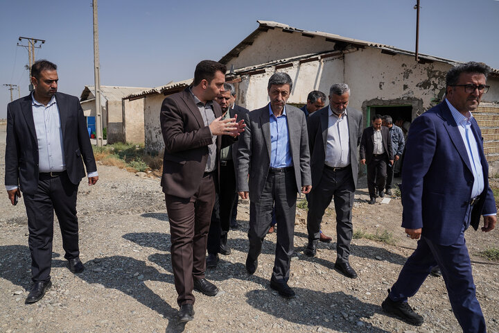 بازدید رئیس ستاد اجرایی فرمان امام از مجتمع‌های شرکت زرین کشت پایدار