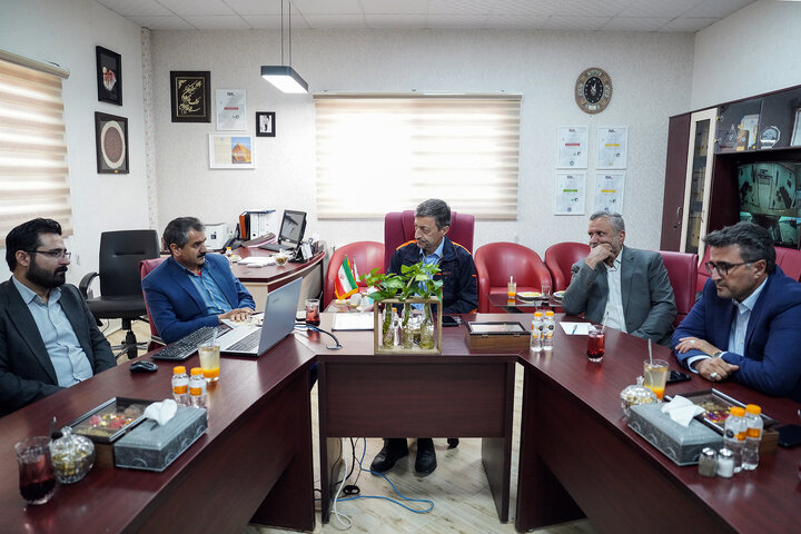 بازدید رئیس ستاد اجرایی فرمان امام از مجتمع‌های شرکت زرین کشت پایدار