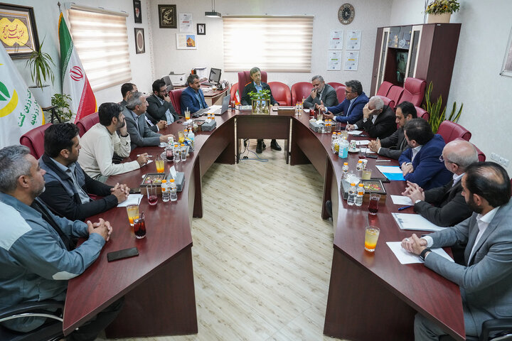 بازدید رئیس ستاد اجرایی فرمان امام از مجتمع‌های شرکت زرین کشت پایدار