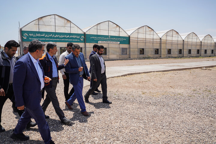 بازدید رئیس ستاد اجرایی فرمان امام از مجتمع‌های شرکت زرین کشت پایدار