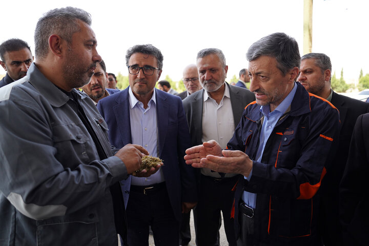 بازدید رئیس ستاد اجرایی فرمان امام از مجتمع‌های شرکت زرین کشت پایدار