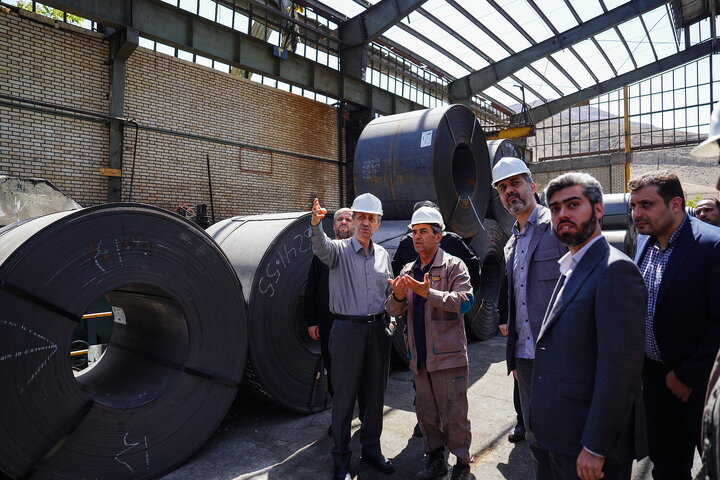 بازدید رئیس ستاد اجرایی فرمان امام از کارخانه سپنتای مرند