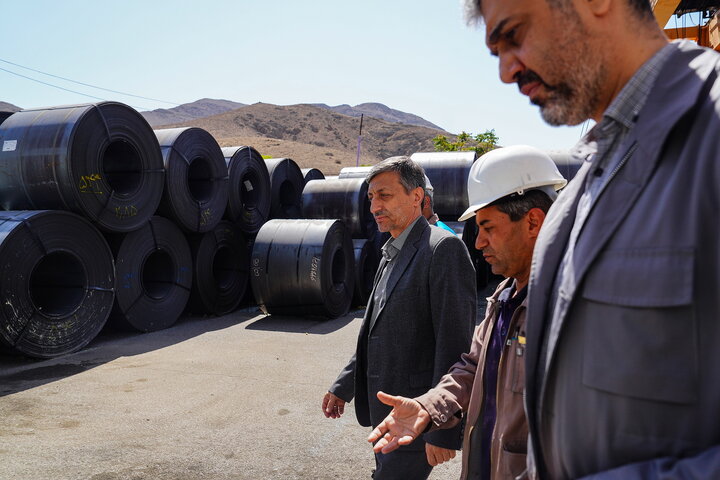 بازدید رئیس ستاد اجرایی فرمان امام از کارخانه سپنتای مرند