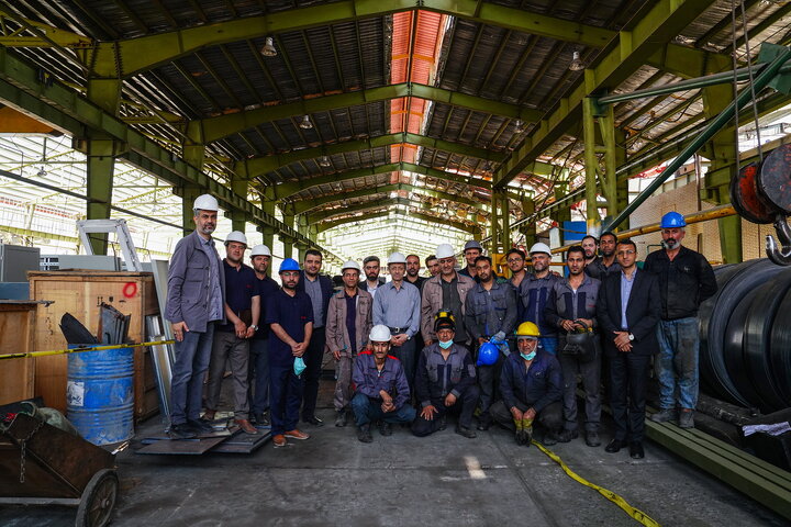 بازدید رئیس ستاد اجرایی فرمان امام از کارخانه سپنتای مرند