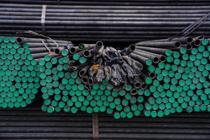 بازدید رئیس ستاد اجرایی فرمان امام از کارخانه سپنتای مرند