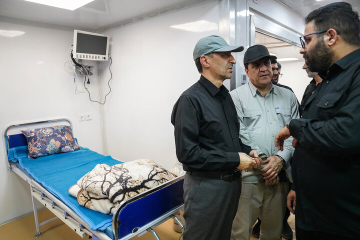 بازدید فتاح از روند خدمت‌رسانی ستاد اجرایی فرمان امام در مرز مهران