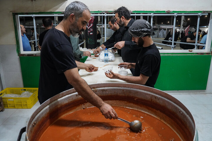 بازدید فتاح از روند خدمت‌رسانی ستاد اجرایی فرمان امام در مرز مهران