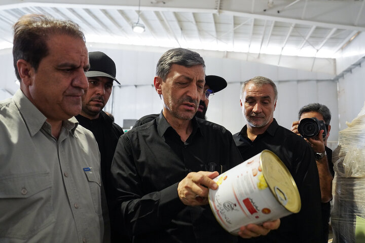 بازدید فتاح از روند خدمت‌رسانی ستاد اجرایی فرمان امام در مرز مهران