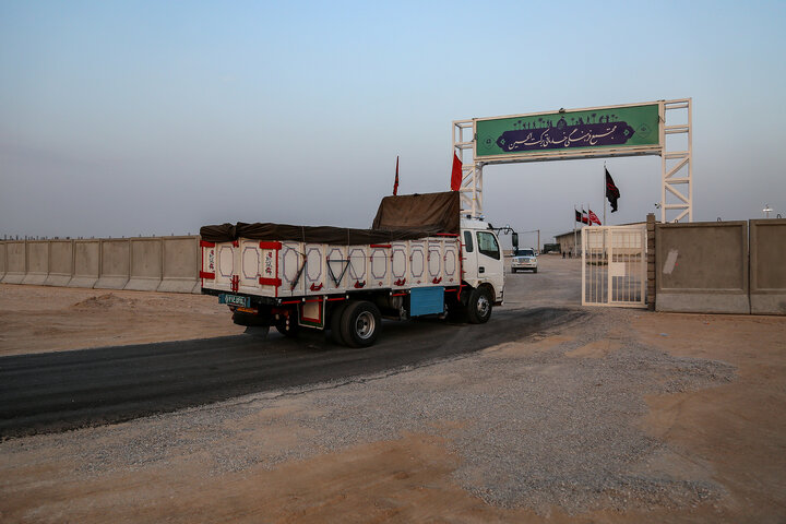 بازدید فتاح از روند خدمت‌رسانی ستاد اجرایی فرمان امام در مرز مهران