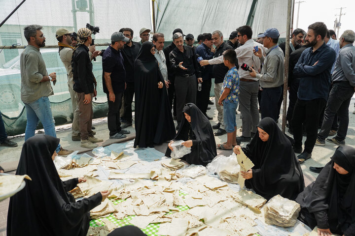 بازدید فتاح از روند خدمت‌رسانی ستاد اجرایی فرمان امام در مرز مهران