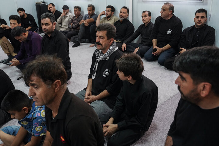 بازدید فتاح از روند خدمت‌رسانی ستاد اجرایی فرمان امام در مرز مهران