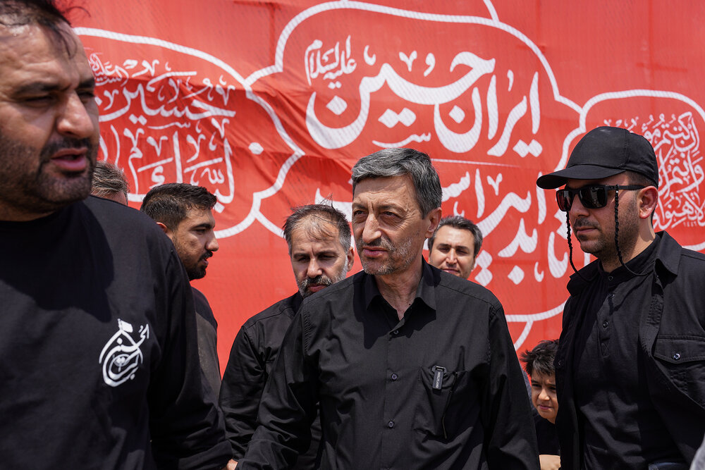 بازدید فتاح از روند خدمت‌رسانی ستاد اجرایی فرمان امام در مرز مهران