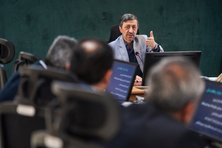 بررسی عملکرد شرکت فولاد شهید جهان‌آرا