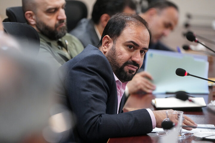 بررسی عملکرد شرکت فولاد شهید جهان‌آرا