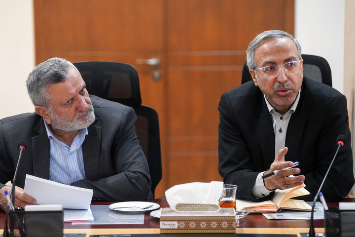 بررسی عملکرد شرکت فولاد شهید جهان‌آرا