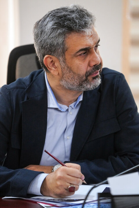 بررسی عملکرد شرکت فولاد شهید جهان‌آرا