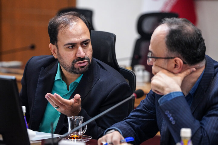 بررسی عملکرد کاغذ سبز خوزستان و قند شهدای دزفول