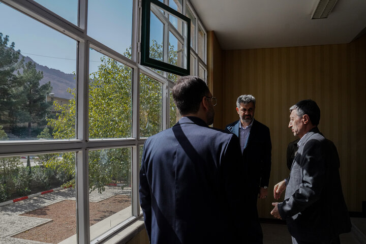 بازدید رئیس ستاد اجرایی فرمان امام از کارخانه پارس ام.سی.اس اصفهان