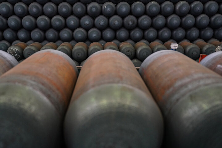 بازدید رئیس ستاد اجرایی فرمان امام از کارخانه پارس ام.سی.اس اصفهان